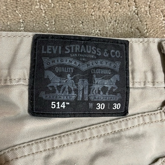 Levi’s 514 Khaki Jeans - Picture 4 of 5